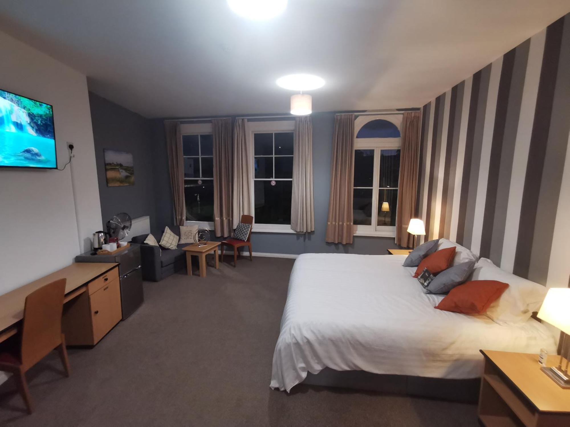 Aspire 860 Hotel Colchester Buitenkant foto